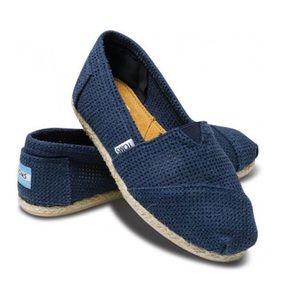 TOMS Freetown Classic Espadrilles in Navy [W7]